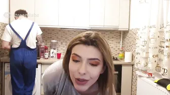 rrr1995  blonde goddess is dug into both holes.