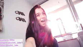 scarlett__baker  gorgeous young lady exposes intimate places