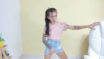 molly_santana  shines pussy and caresses big tits