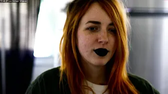 maeveminx  narrow-eyed jerking pussy phallus