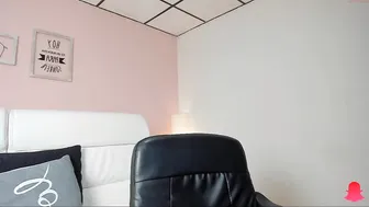 lilicarter_  hot babe jerking off pussy