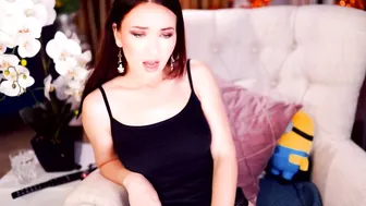 poisoned__honey  gorgeous model tightly stretches both holes.