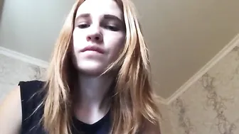 meril_shine  slut fucks the cap with his fingers