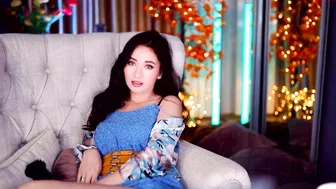 poisoned__honey  mature bitch fucks both slots hard