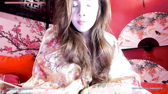 jillikins  Solo caresses