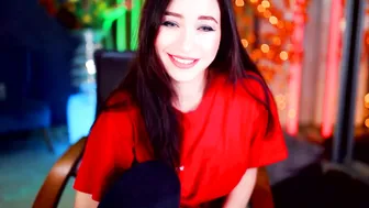 poisoned__honey  gorgeous slut shows big ass