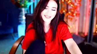 poisoned__honey  gorgeous slut shows big ass