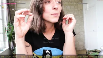 liaisonsdangereuses  imposing mare jerks off both holes