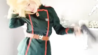 indigo_white smeared her incredibly hot body with oil