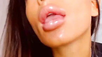 joannabailes young lady in stockings fucks pussy