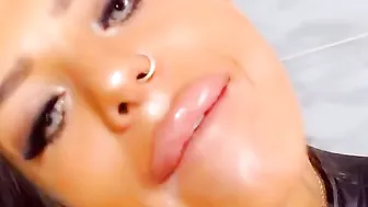 joannabailes young lady in stockings fucks pussy