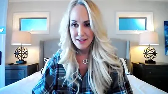 brandilove titty  cam girl  jerks off in  private e
