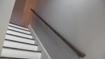 bettie_bondage shows chest