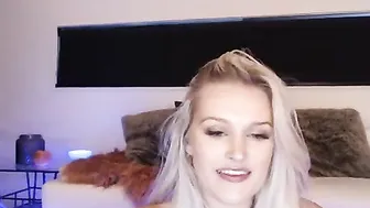 alicexmaia sexy slut shows big tits