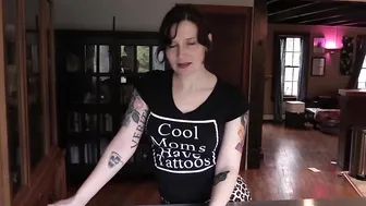 bettie_bondage crazy babe sucking