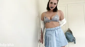indigo_white fingers in pussy