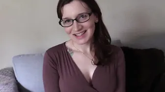 bettie_bondage wonderful chick fingering both holes hard