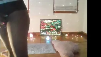 honeyy_beehive mysterious goddess gently caresses her ass with her fingers