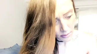 dakota_lynn mature babe jerks both holes
