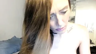 dakota_lynn mature babe jerks both holes