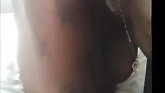 honeyy_beehive beautiful maid masturbating cunt