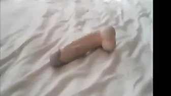 honeyy_beehive beautiful maid masturbating cunt