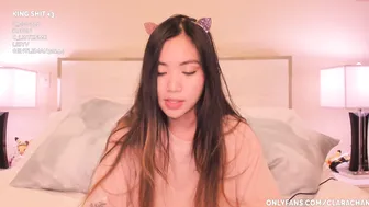 clara_chan fat chick fucks cunt with phallus