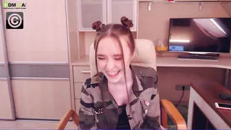 jess_peach_pie graceful slut dancing in stockings