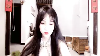 cn_alice lustful mommy shows charms