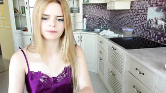 littlebrunette18 Hot women have sex