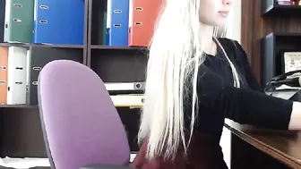 innocentdoll Shy young lady fucks her pussy with sex toy