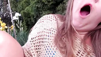 theauroramae Attractive model entertains erotic shows