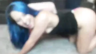 easygoing1 busty babe fucks herself in her pussy