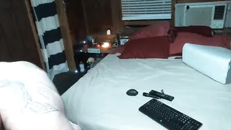 sunshinecpl4u2018 lustful bitch gently masturbates cunt