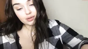 wearethebestinthissite breathtaking babe planting in a dildo