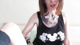 purr_demon imposing slut stiffens her cunt tight