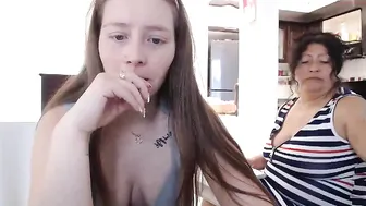 squirtkrozz hot latina fucks pussy with a sex toy