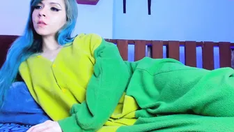 vero_kek openwork babe turns with juicy tits