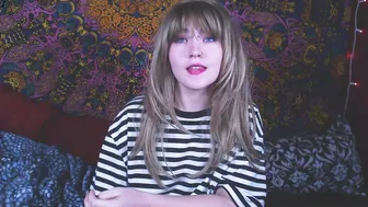 givemedanger sexy chick caresses pussy and nipples