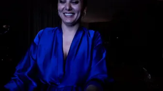 karrin young slut fucks phallus cunt