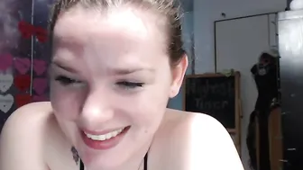 fionnafineass attractive lady relish fucks vagina with a sex toy