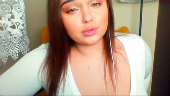 wearethebestinthissite the naughty bitch jerks off with sex toys