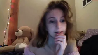 lillypadx vicious quill chatting in free chat