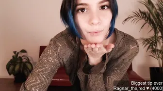 feluriann young mischievous woman shows her boobs