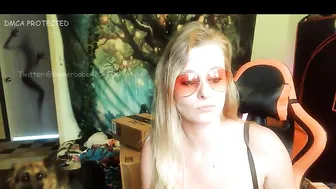 gamerqueen the charming doll fun dancing in front of the camera