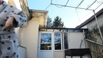 toxicanna busty  girl  jerks her pussy and squirts