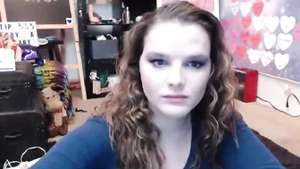 fionnafineass hot bitch punches holes with fingers