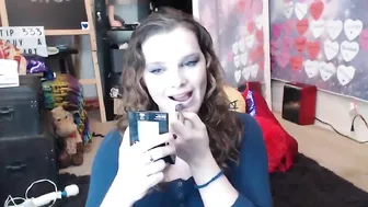 fionnafineass hot bitch punches holes with fingers