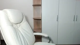 curlycutie19 excellent body gives pussy