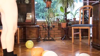 Doris Dawn flows from all holes